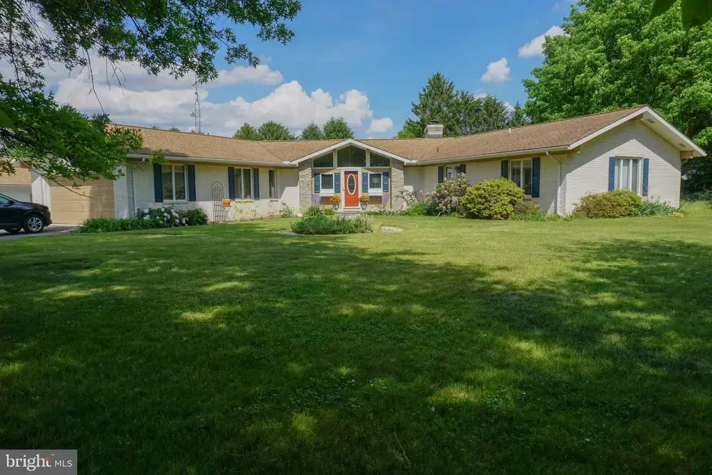 389 Basehoar Rd, LITTLESTOWN