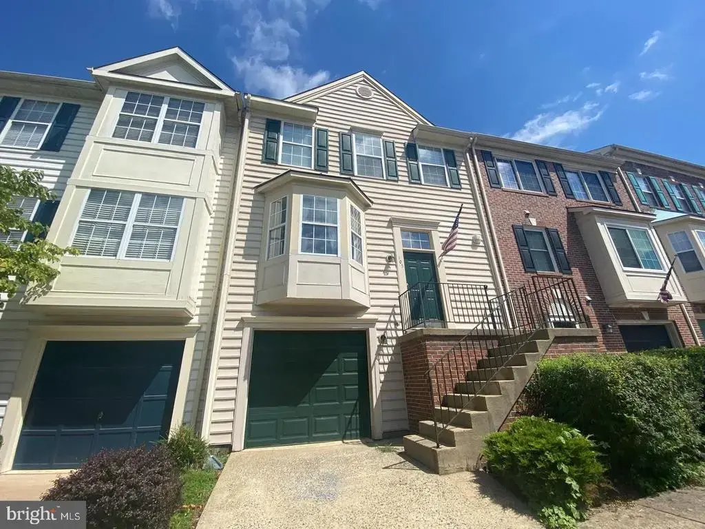 105 West Park Dr, STAFFORD