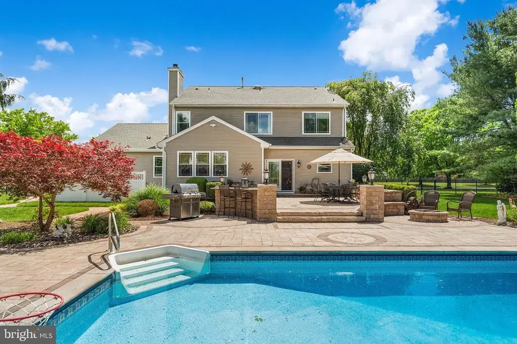 61 Cliffwood Dr, ALLENTOWN