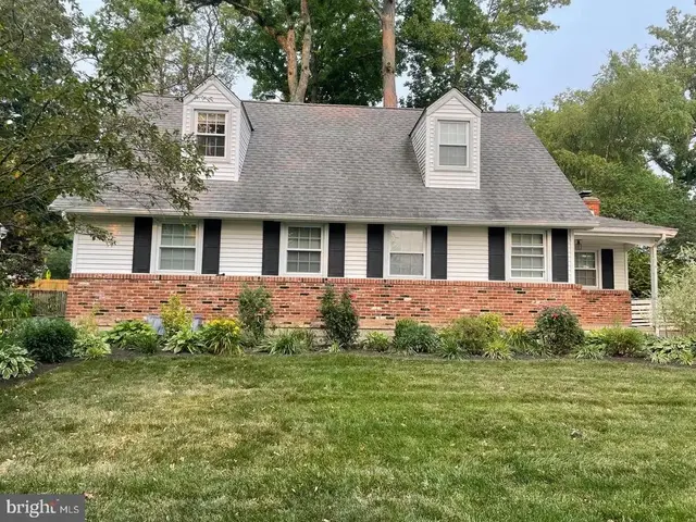507 Webb Rd, Newark