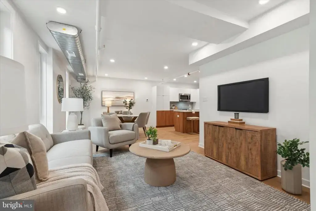 1416 Frankford Ave #206, PHILADELPHIA