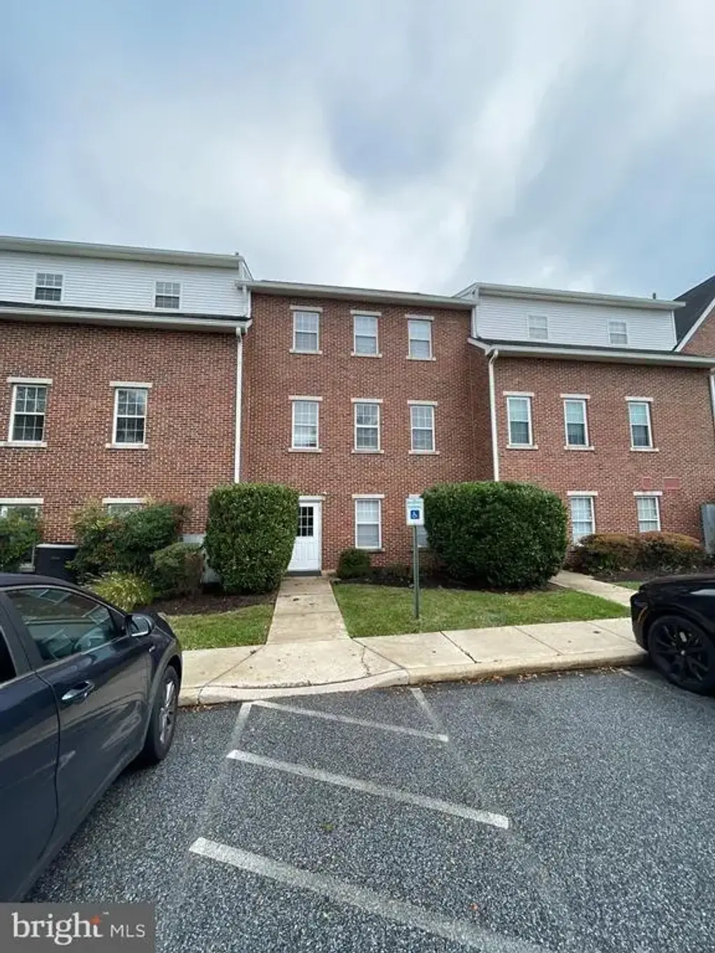 16 Regency Plz #3, GLEN MILLS