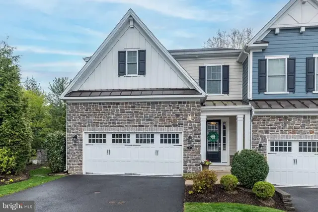 1 White Field Ct, Lower Gwynedd
