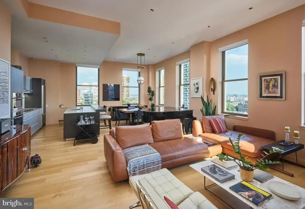 210 W Washington Sq #8se, PHILADELPHIA