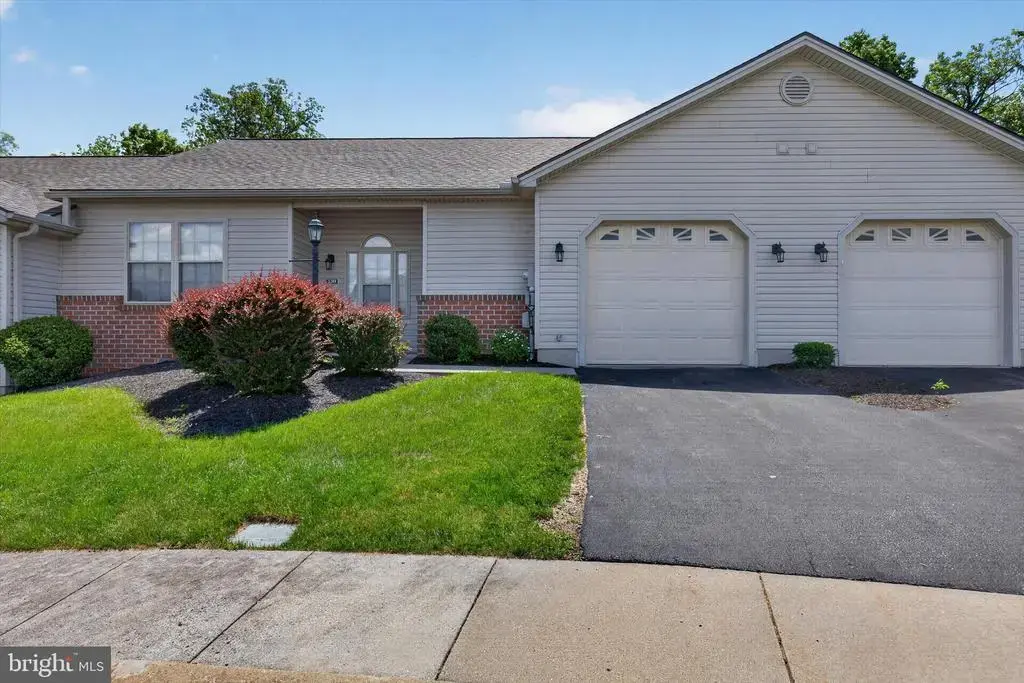 130 Leonard Ln, HARRISBURG