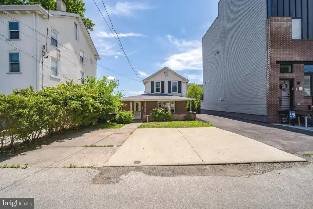 239 Lemonte St, PHILADELPHIA