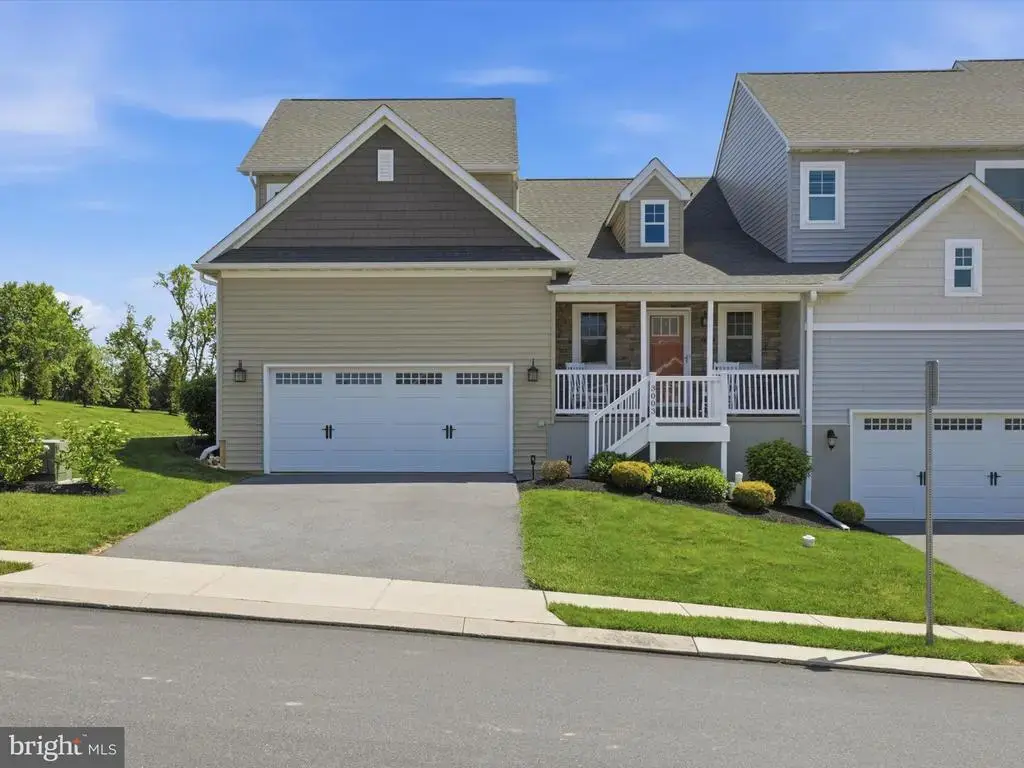 3003 Morning Thistle Ct, EAST PETERSBURG