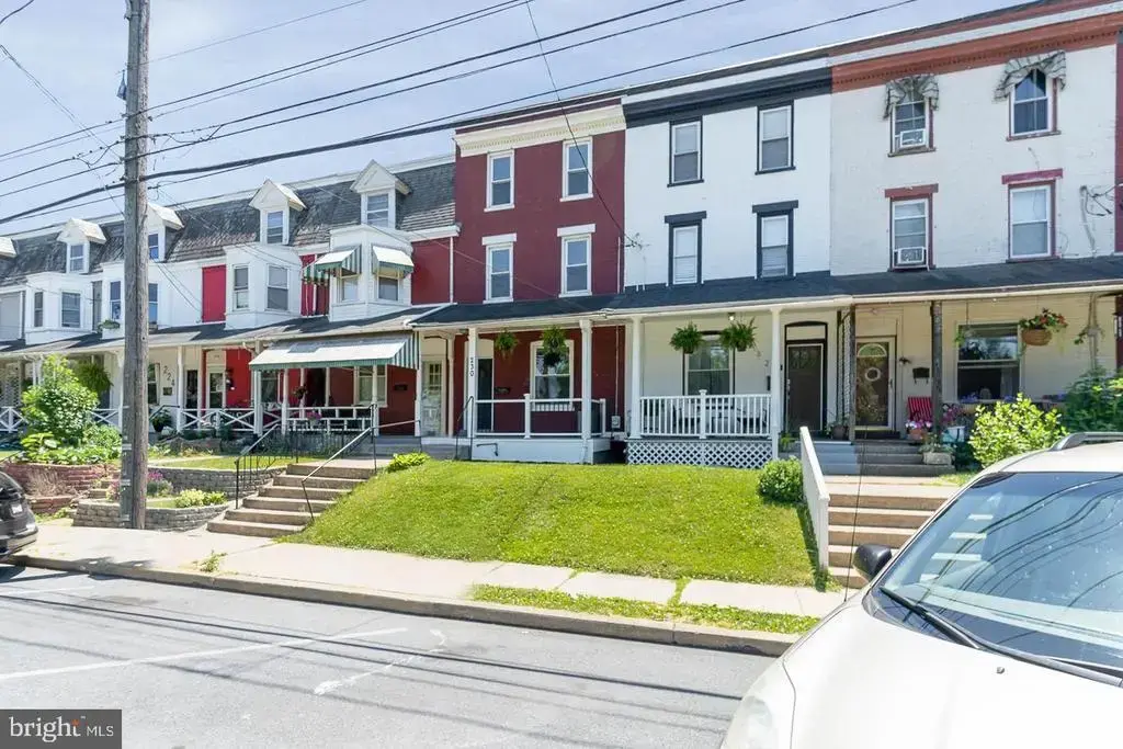 230 W Liberty St, LANCASTER