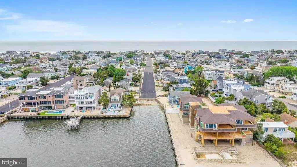 235 N 23rd St, SURF CITY