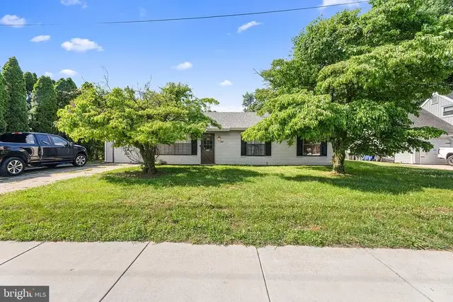 1148 Forrest Ave, Dover