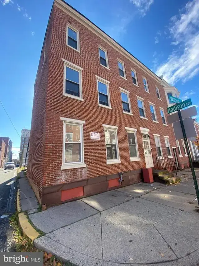 416, 418, 420 Walnut St, Reading