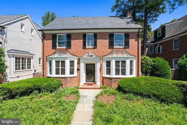 4505 Klingle St Nw, Washington