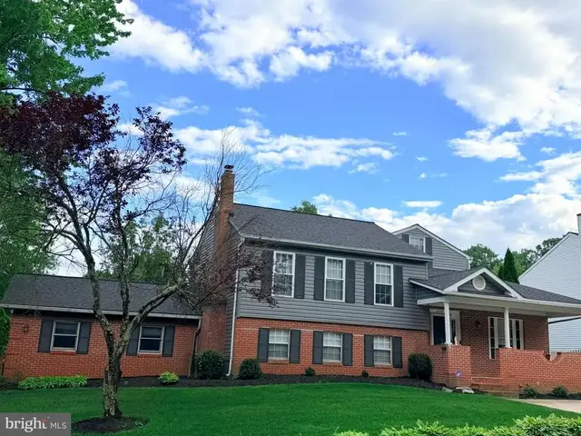 6055 Adcock Ln, Hanover
