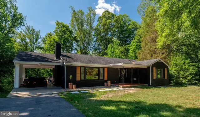 12081 Laplata Rd, Waldorf