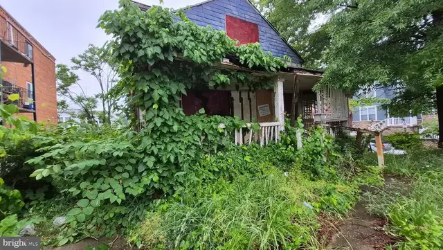 5101 F St Se, Washington