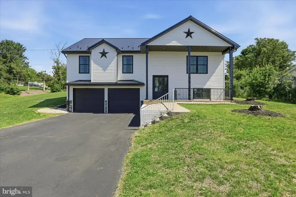 15 Canterbury Dr, CHAMBERSBURG