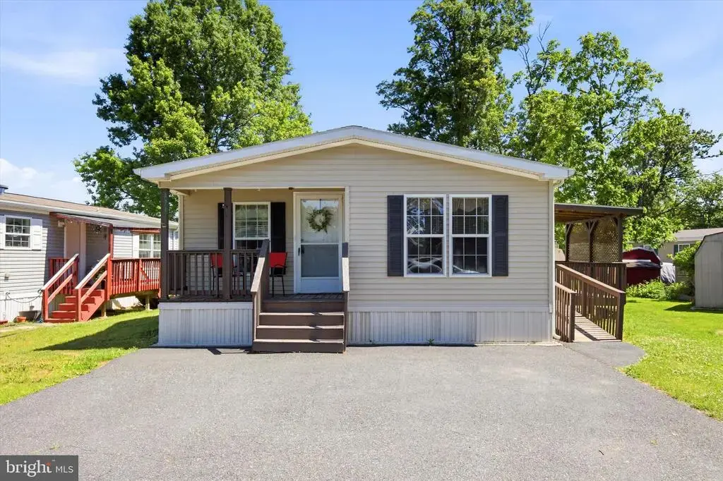 271 Dogwood Dr, QUAKERTOWN