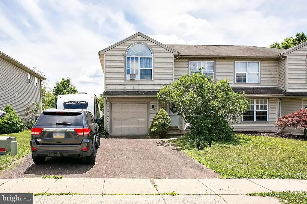 1107 School House Ln, QUAKERTOWN