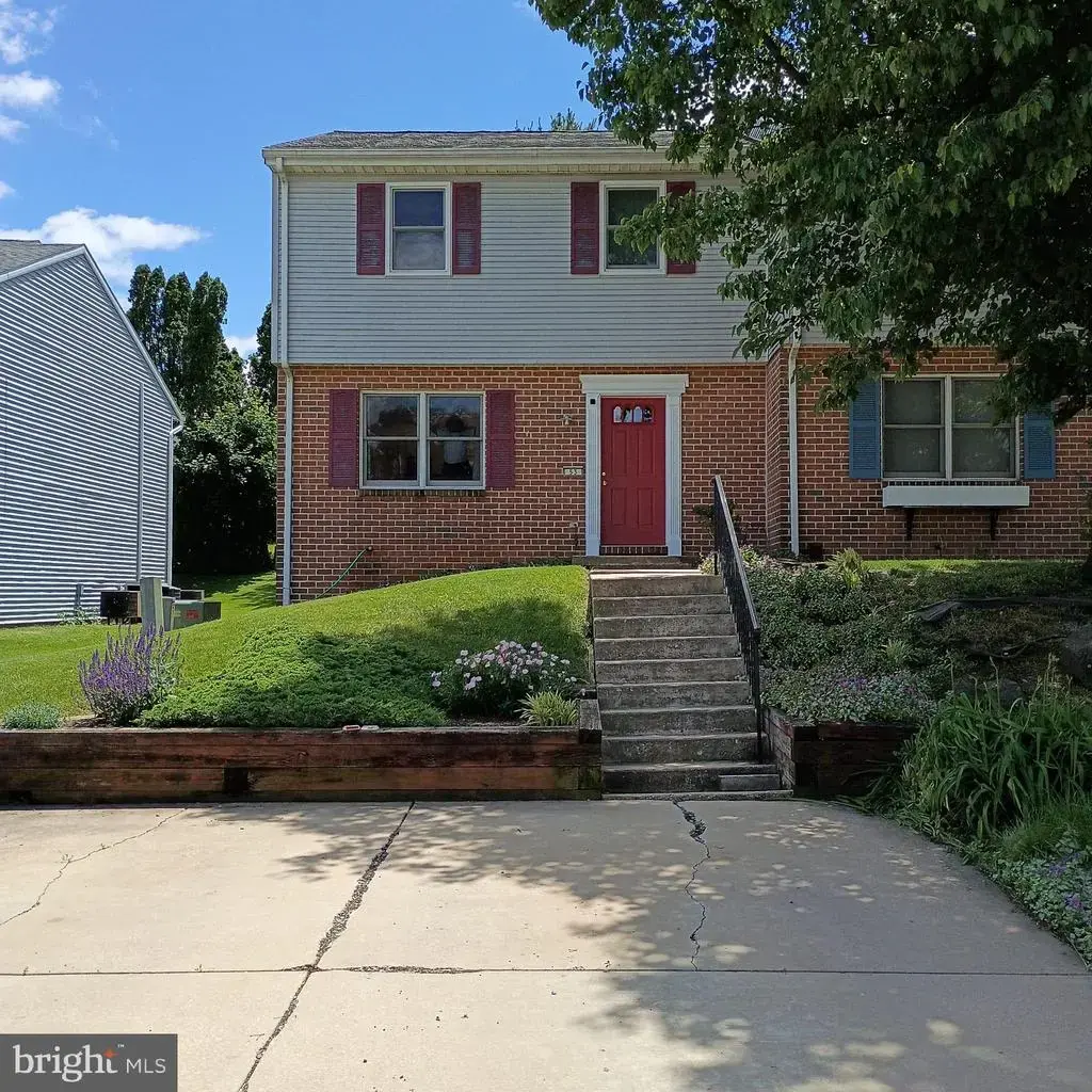 53 Oriole Dr, EPHRATA
