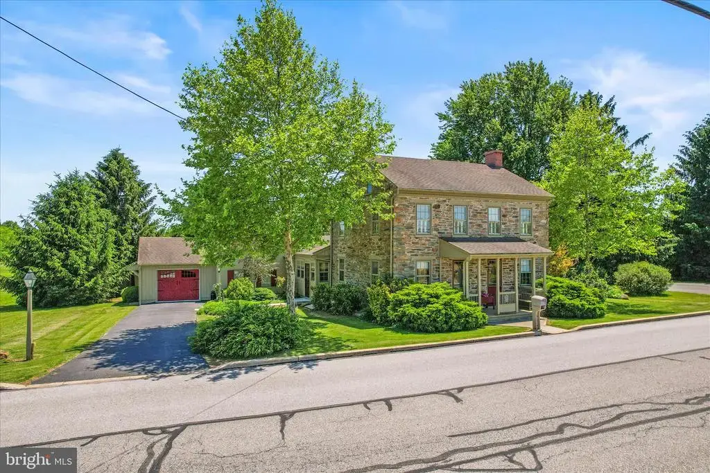 125 Hickory Ln, HANOVER