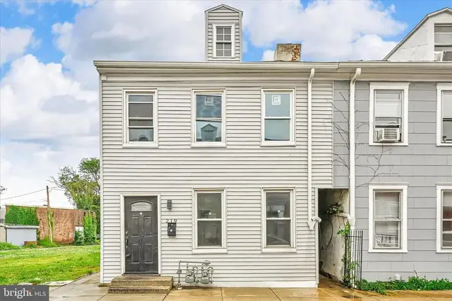 219 Walnut St, York