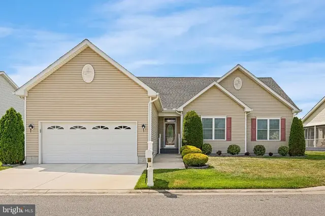 86 Country Club Dr, Dover
