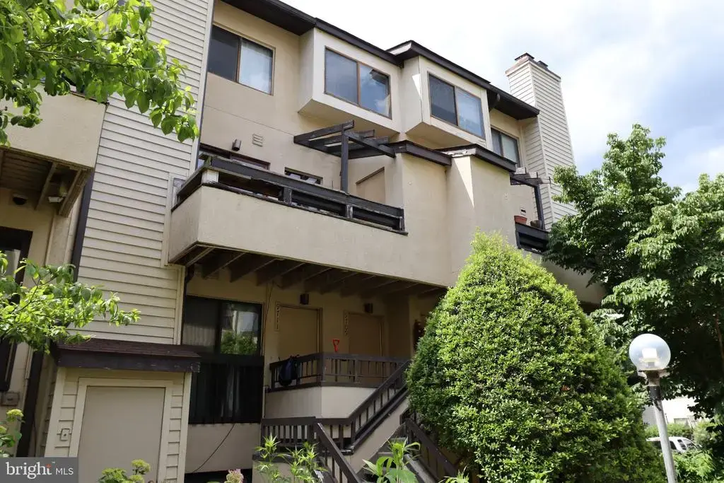 9709 Hellingly Pl #56, GAITHERSBURG