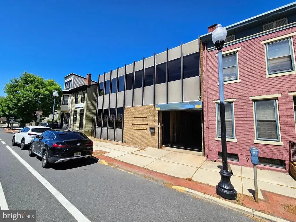 42 W Lafayette St, TRENTON