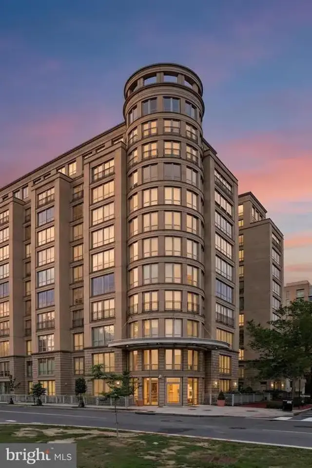 301 Massachusetts Ave Nw #103, Washington