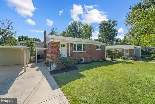 6915 Kingwood Dr, Falls Church