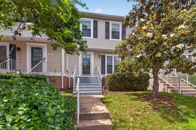 2880 Madeira Ct #17-3, Woodbridge