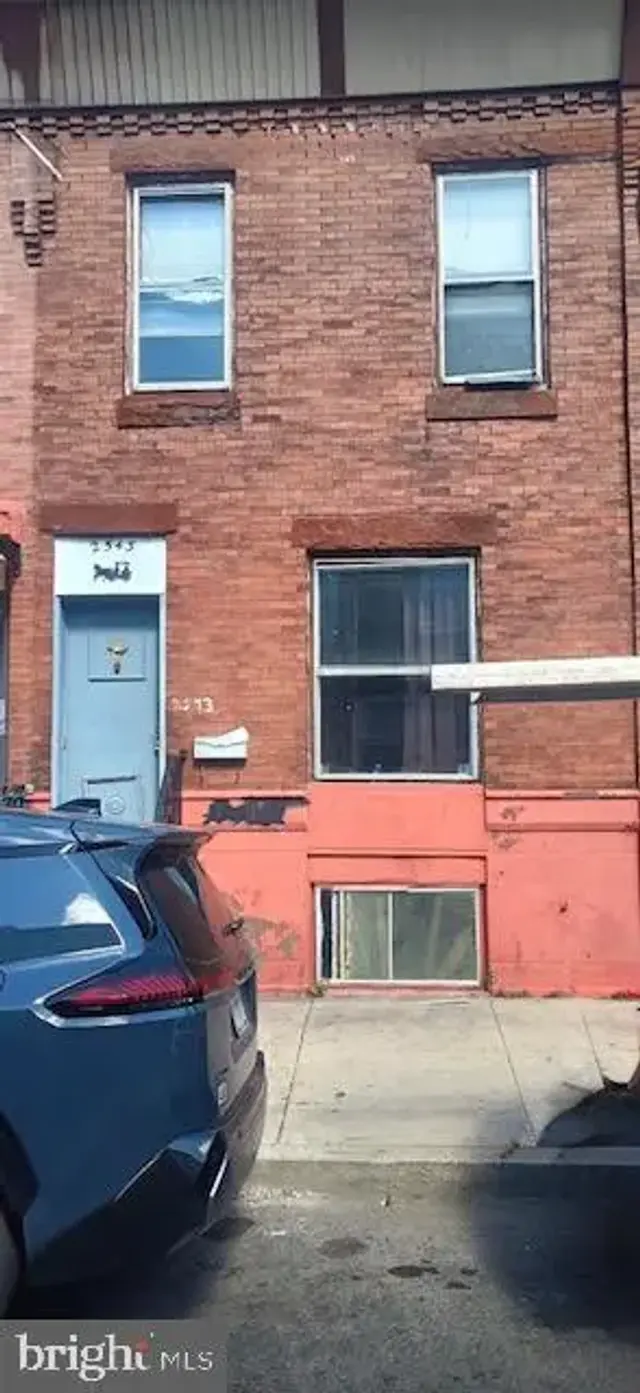 2543 S Marshall St, Philadelphia