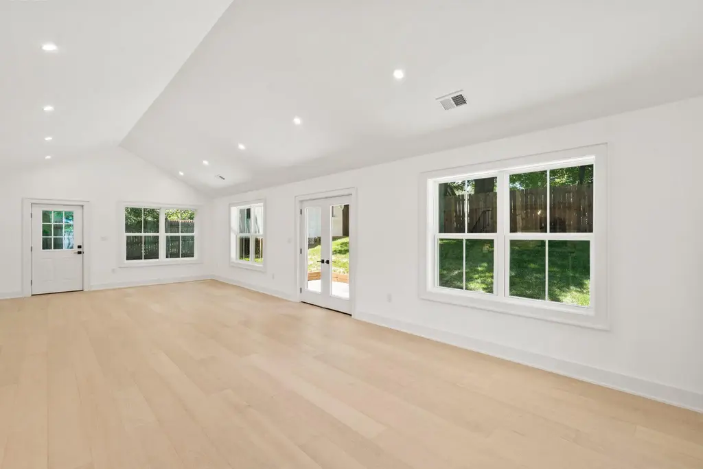 209 Thistle Dr, SILVER SPRING