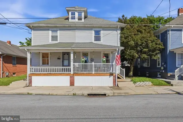 30 N Penn St, Hanover