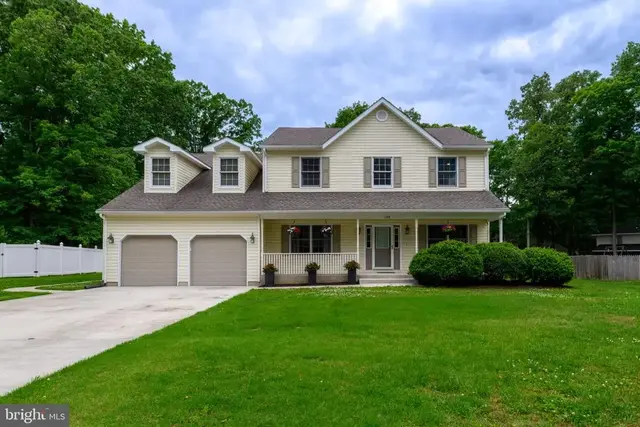134 Red Oak Dr, Dover