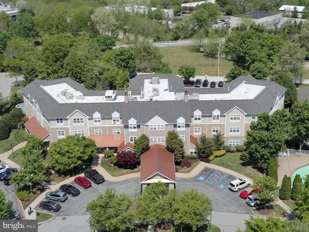 301 Victoria Gardens Dr, KENNETT SQUARE