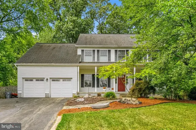 907 Golden Eye Ct, Arnold
