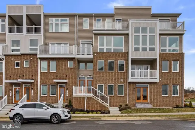 1631 Blacksmith Way #214b, Frederick