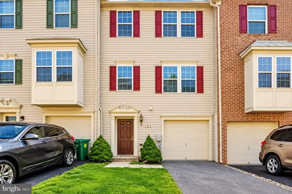 723 Olive Wood Ln, BROOKLYN PARK