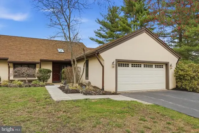 12 Withers Ln, Blue Bell