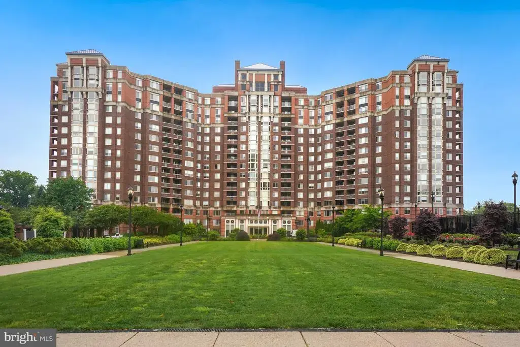 5809 Nicholson Ln #1216, N BETHESDA