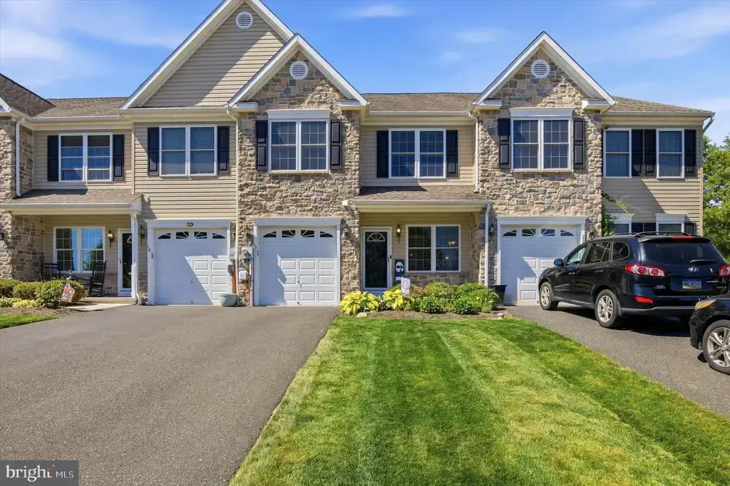 19 Woodspring Cir, SELLERSVILLE