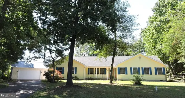 2 S Shore Dr, Lincoln