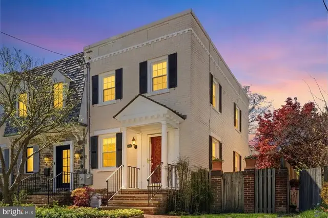 4228 40th St Nw, Washington