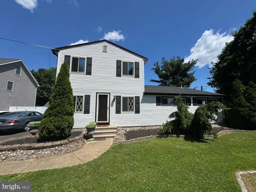 1938 Third St, LANGHORNE