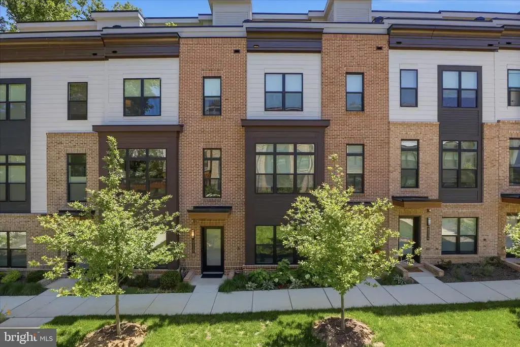 2110 Tysons Ridgeline Rd, FALLS CHURCH
