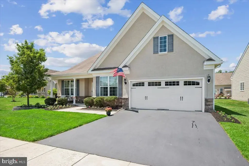 20 Montclaire Rd, MEDFORD
