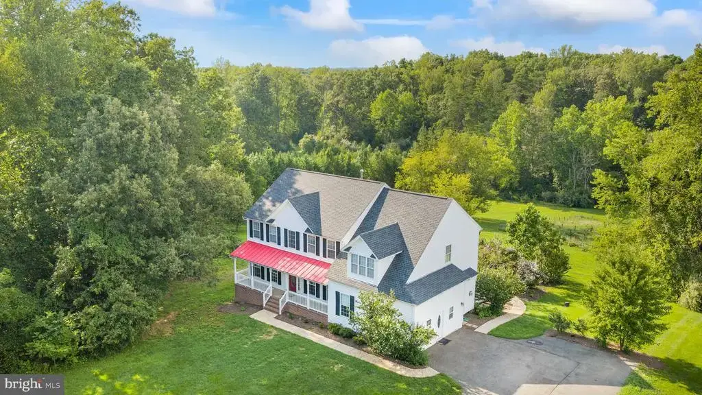 231 Crown Manor Dr, STAFFORD
