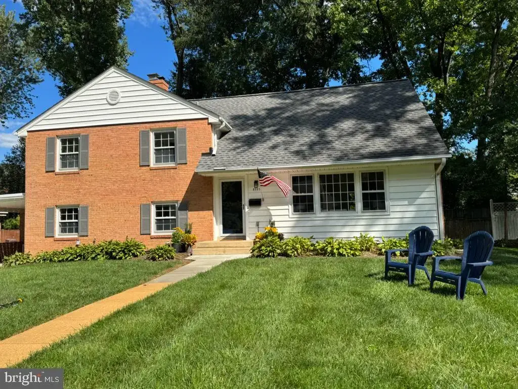 8505 Stable Dr, ALEXANDRIA