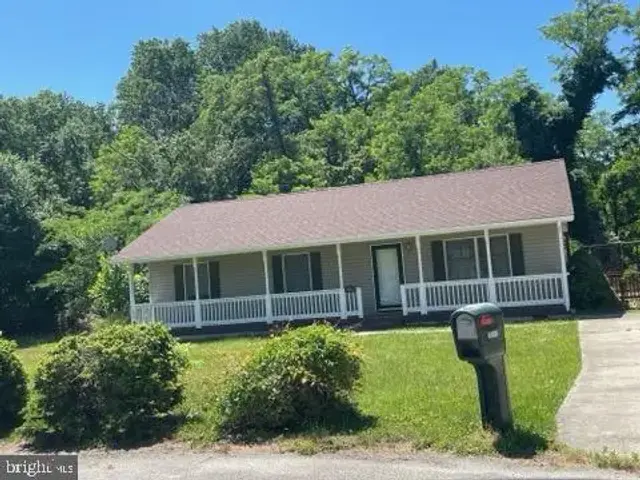 25690 Meadow Rd, Worton